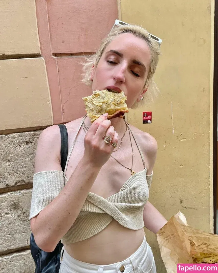 Zoe Lister Jones Onlyfans Photo Gallery 