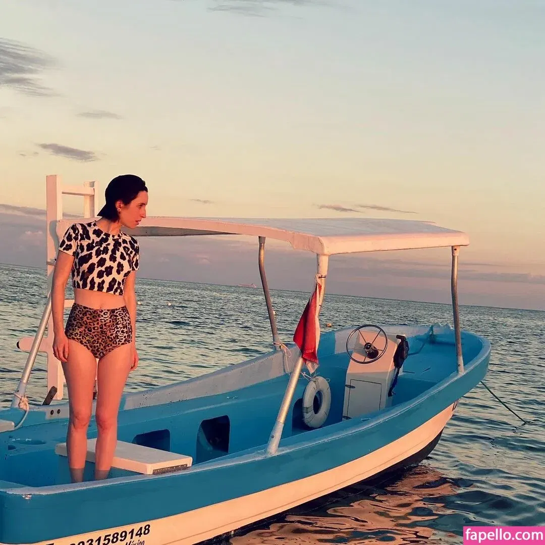 Zoe Lister Jones Onlyfans Photo Gallery 