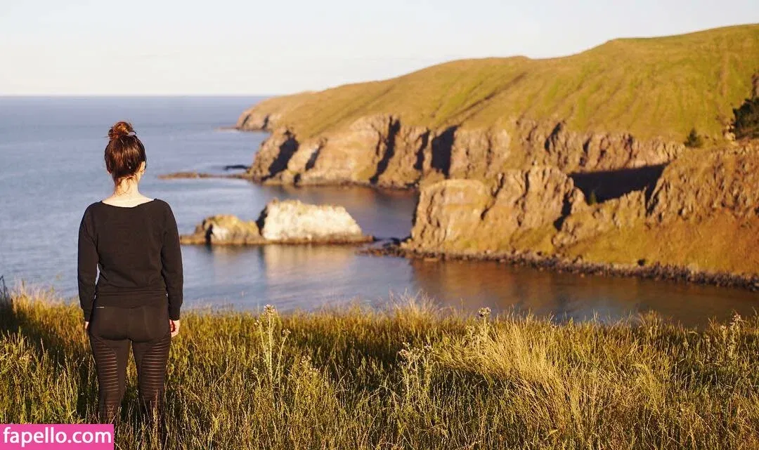 Zoe Lister Jones Onlyfans Photo Gallery 