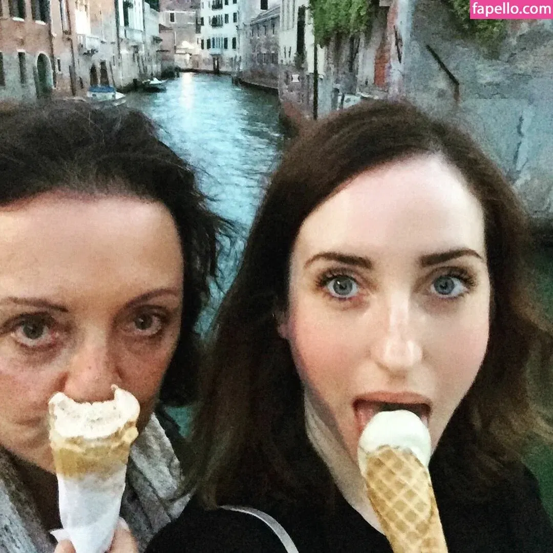 Zoe Lister Jones Onlyfans Photo Gallery 