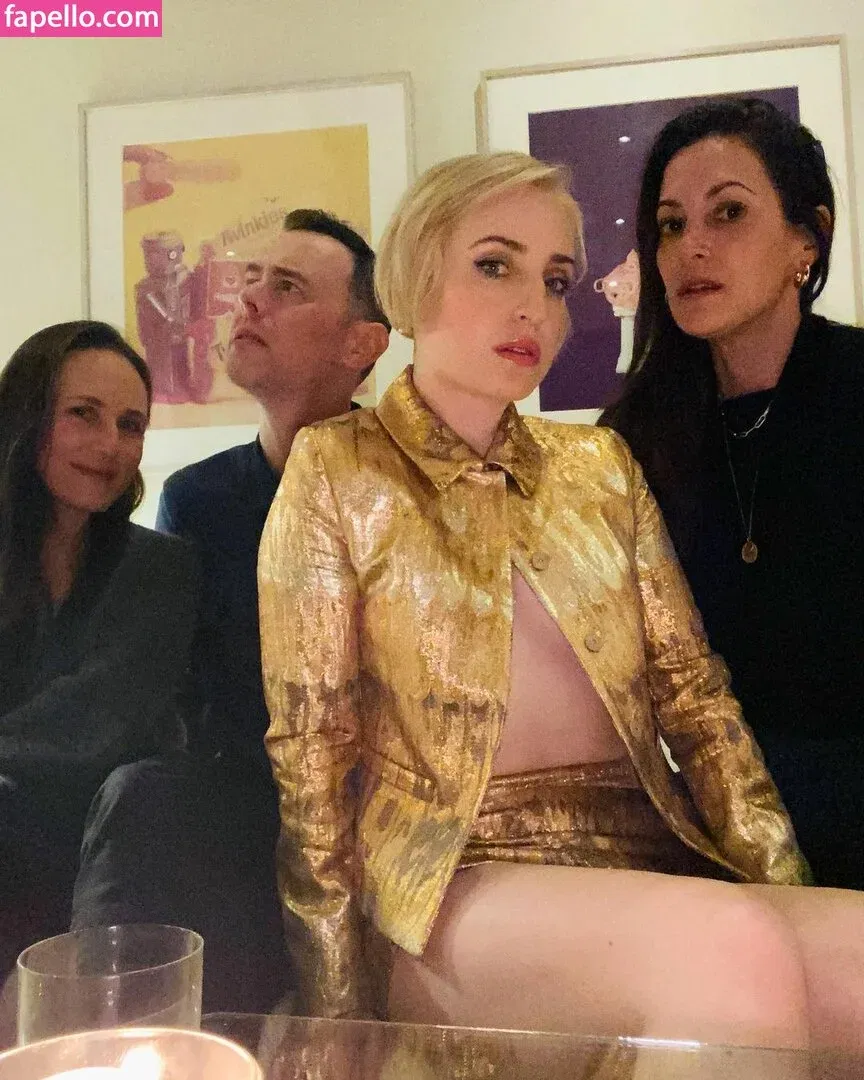 Zoe Lister Jones Onlyfans Photo Gallery 