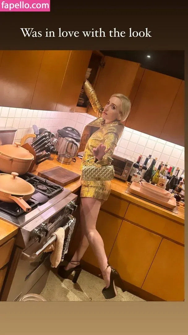 Zoe Lister Jones Onlyfans Photo Gallery 