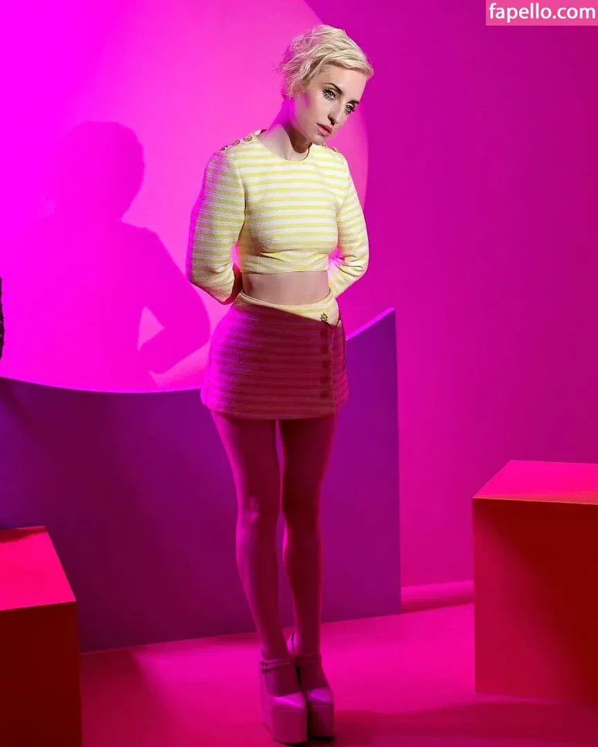 Zoe Lister Jones Onlyfans Photo Gallery 