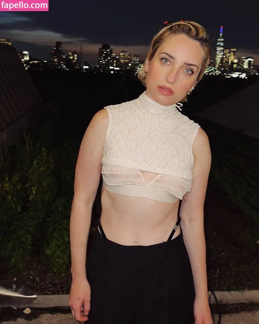 Zoe Lister Jones Onlyfans Photo Gallery 