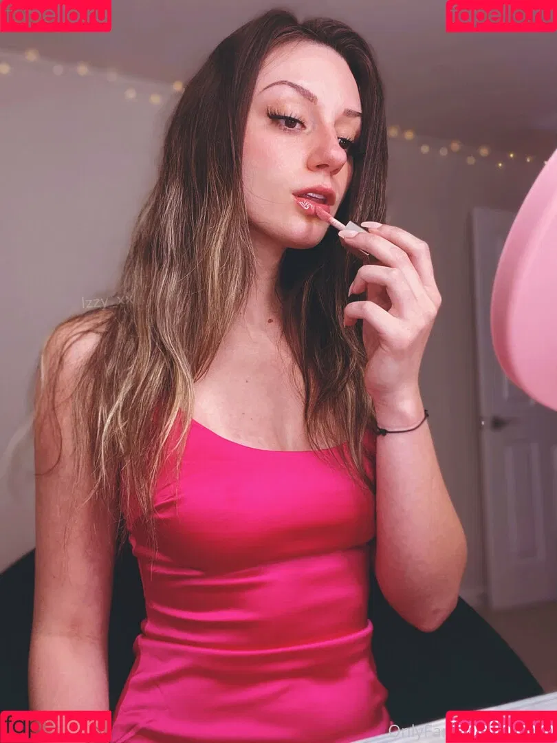 Izzy_xx Onlyfans Photo Gallery 