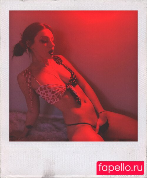 Izzy_xx Nude Onlyfans Photo 20