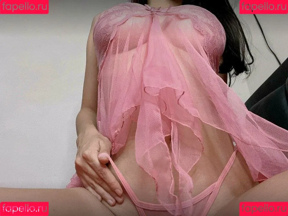 Lena26 Onlyfans Photo Gallery 