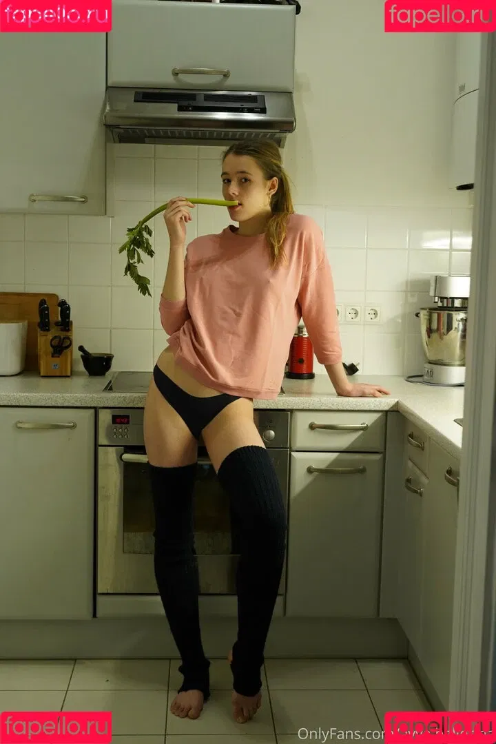 Avvaballerina Onlyfans Photo Gallery 