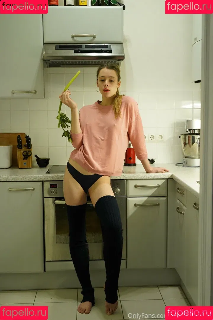Avvaballerina Onlyfans Photo Gallery 