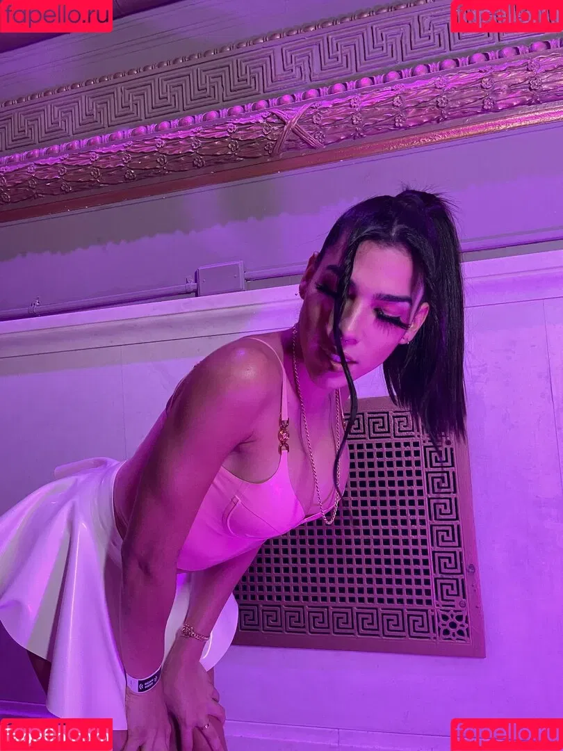 izzy_svmmer Onlyfans Photo Gallery 
