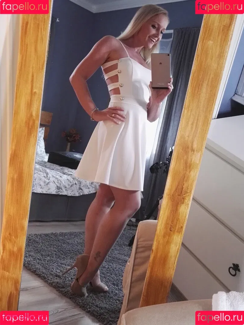 kathianobilixx Onlyfans Photo Gallery 