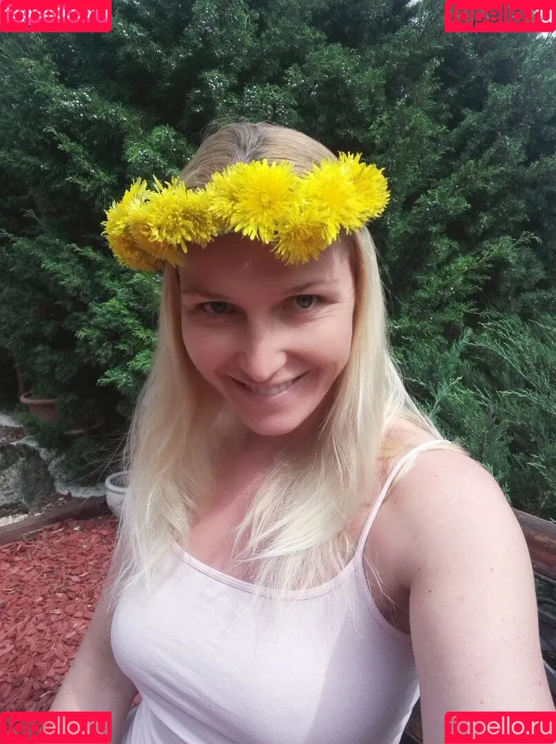 kathianobilixx Onlyfans Photo Gallery 