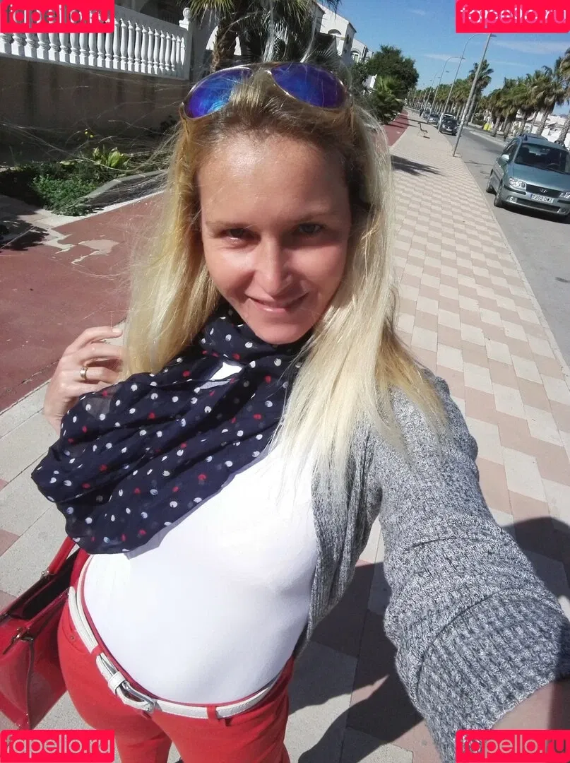 kathianobilixx Onlyfans Photo Gallery 