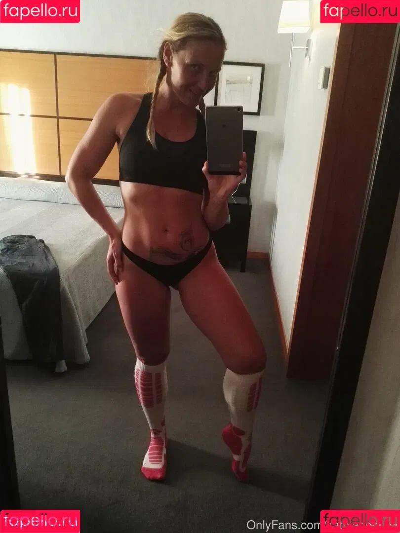 kathianobilixx Onlyfans Photo Gallery 