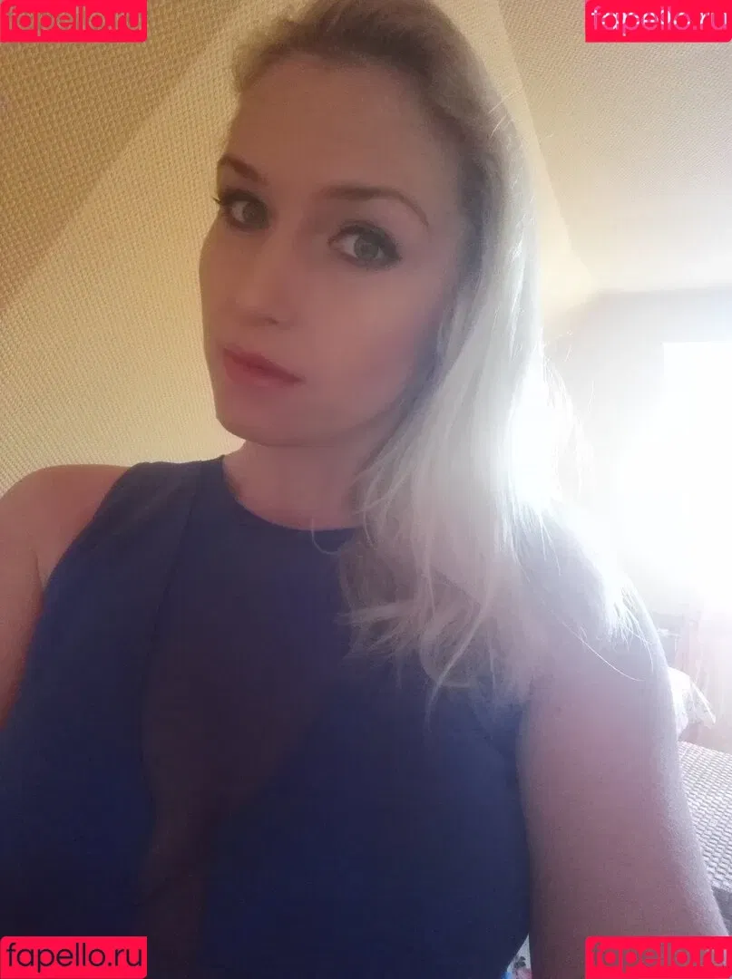 kathianobilixx Onlyfans Photo Gallery 