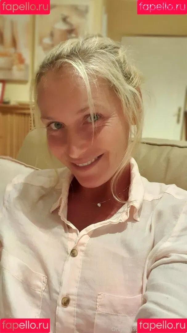 kathianobilixx Onlyfans Photo Gallery 