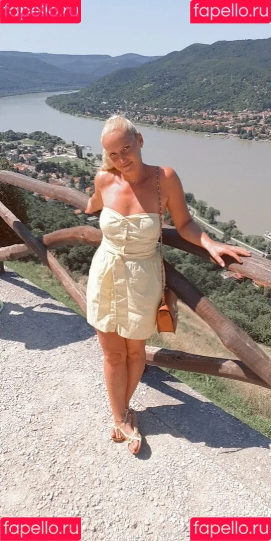 kathianobilixx Onlyfans Photo Gallery 