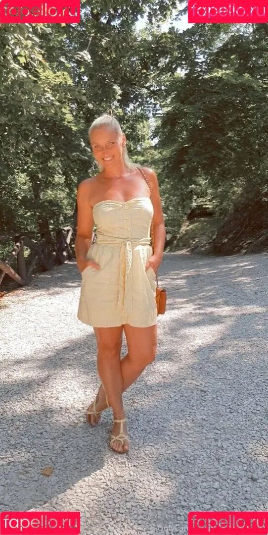 kathianobilixx Onlyfans Photo Gallery 