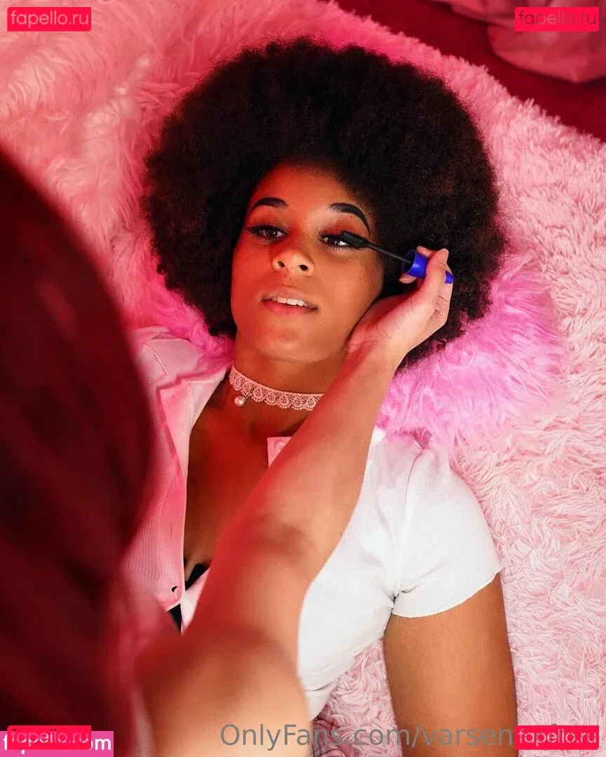 varsenexfree Onlyfans Photo Gallery 