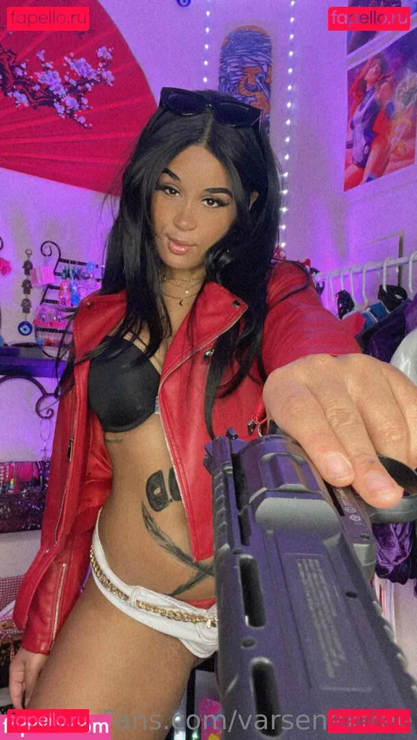 varsenexfree Onlyfans Photo Gallery 