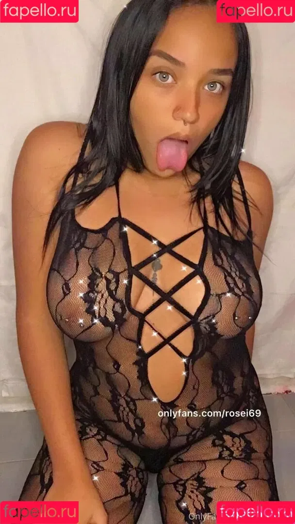 soyrosei69 Onlyfans Photo Gallery 