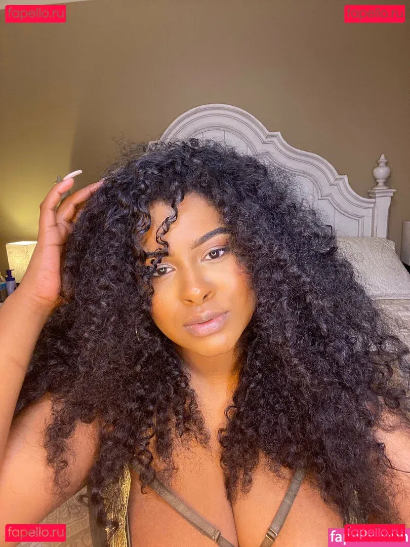 justomi Onlyfans Photo Gallery 