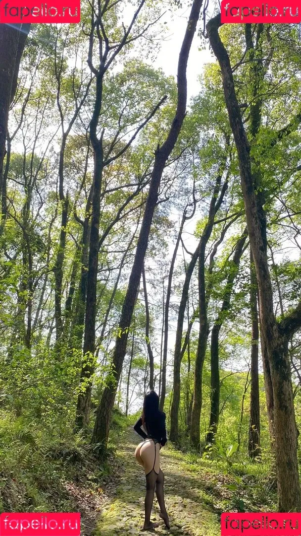 QiaoniuTT Onlyfans Photo Gallery 