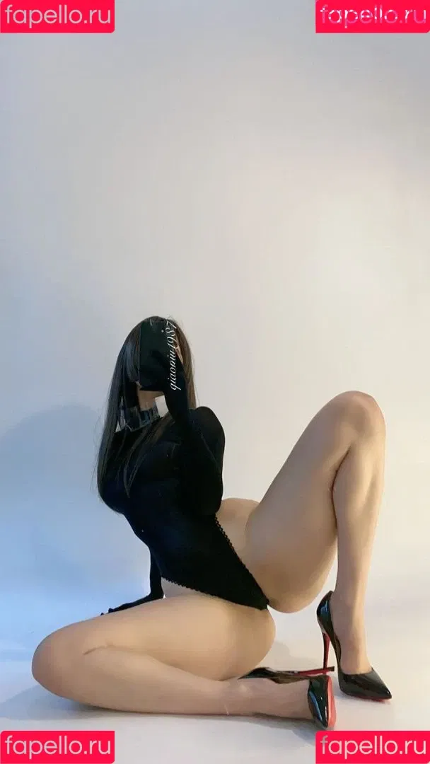 QiaoniuTT Onlyfans Photo Gallery 
