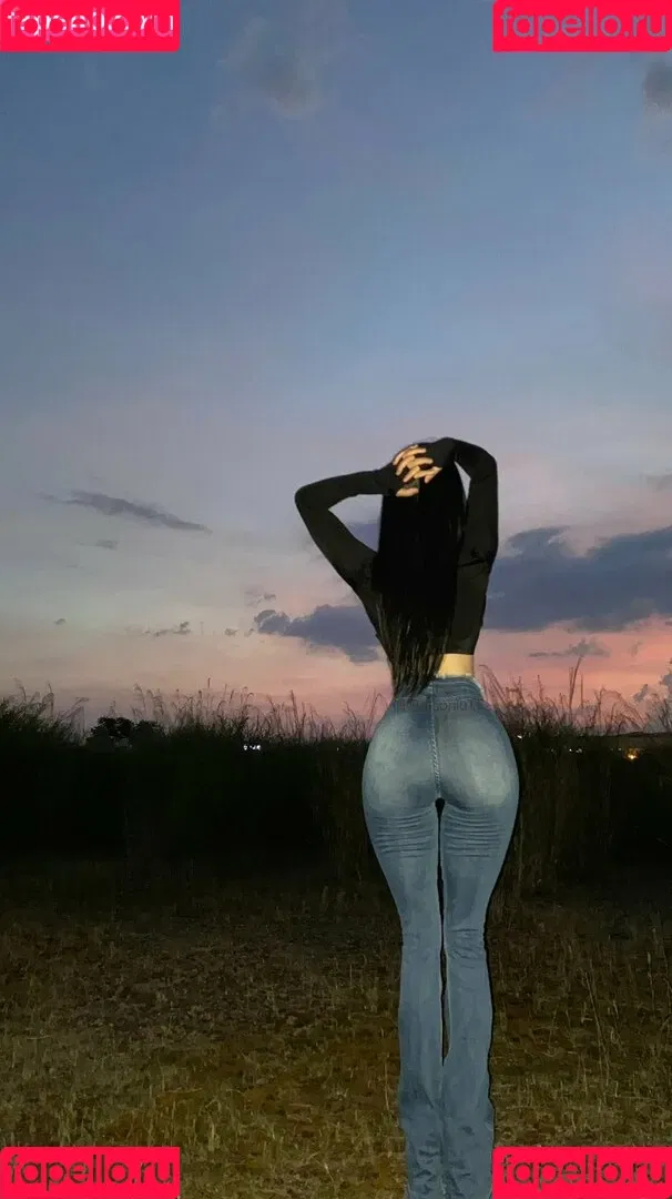 QiaoniuTT Onlyfans Photo Gallery 