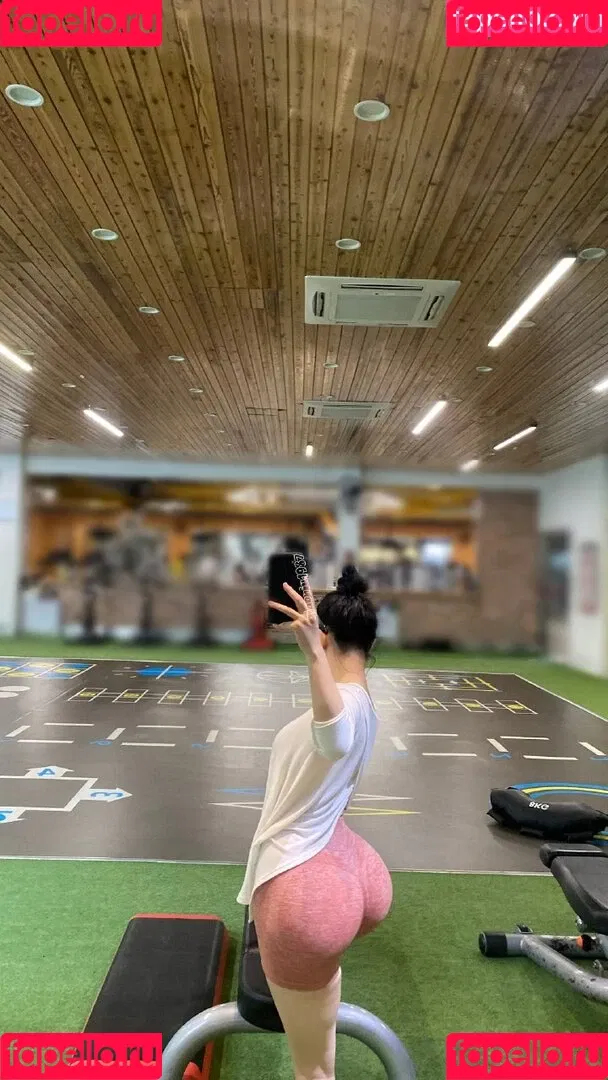 QiaoniuTT Onlyfans Photo Gallery 