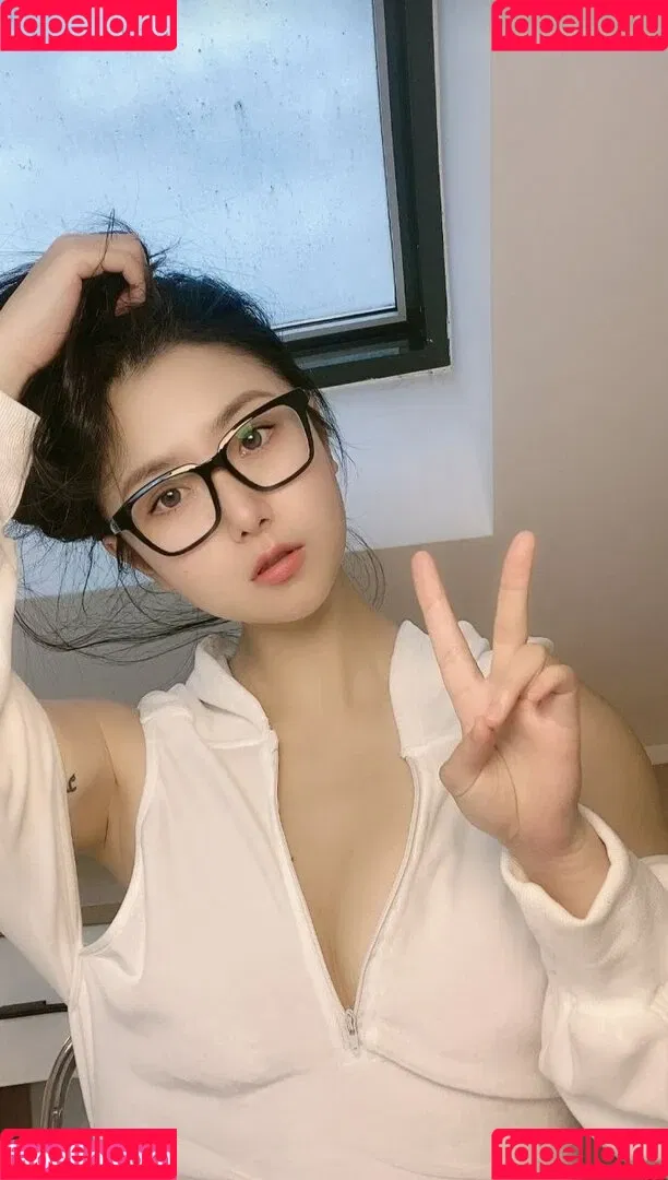 QiaoniuTT Onlyfans Photo Gallery 