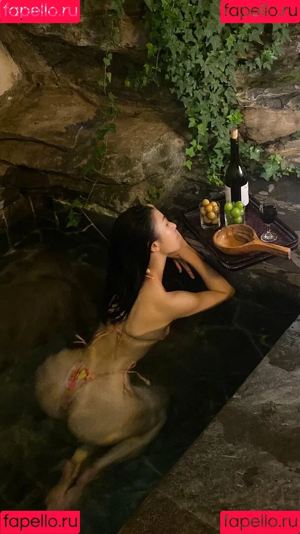 QiaoniuTT Onlyfans Photo Gallery 