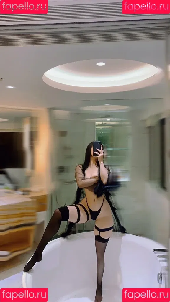 QiaoniuTT Onlyfans Photo Gallery 