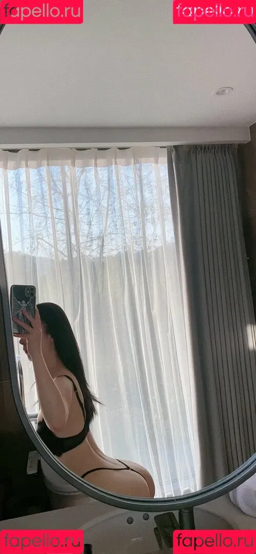 QiaoniuTT Onlyfans Photo Gallery 