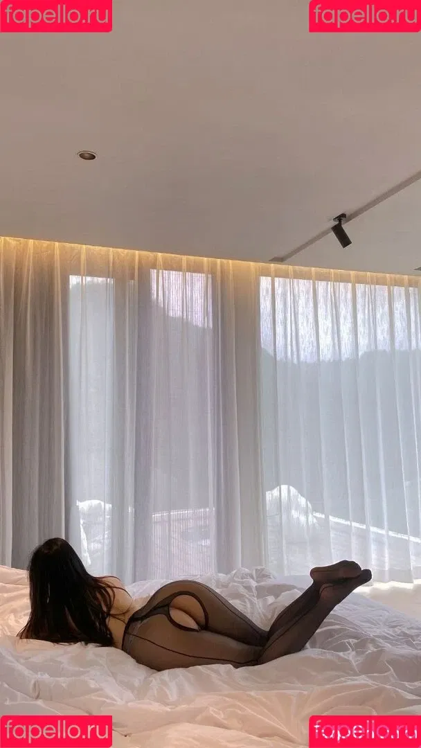 QiaoniuTT Onlyfans Photo Gallery 