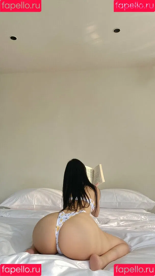 QiaoniuTT Onlyfans Photo Gallery 