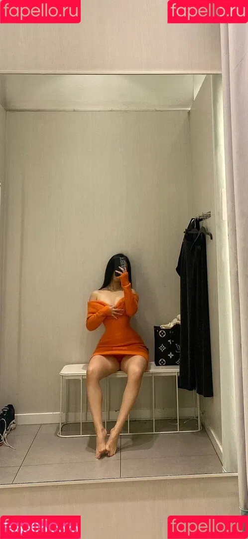 QiaoniuTT Onlyfans Photo Gallery 