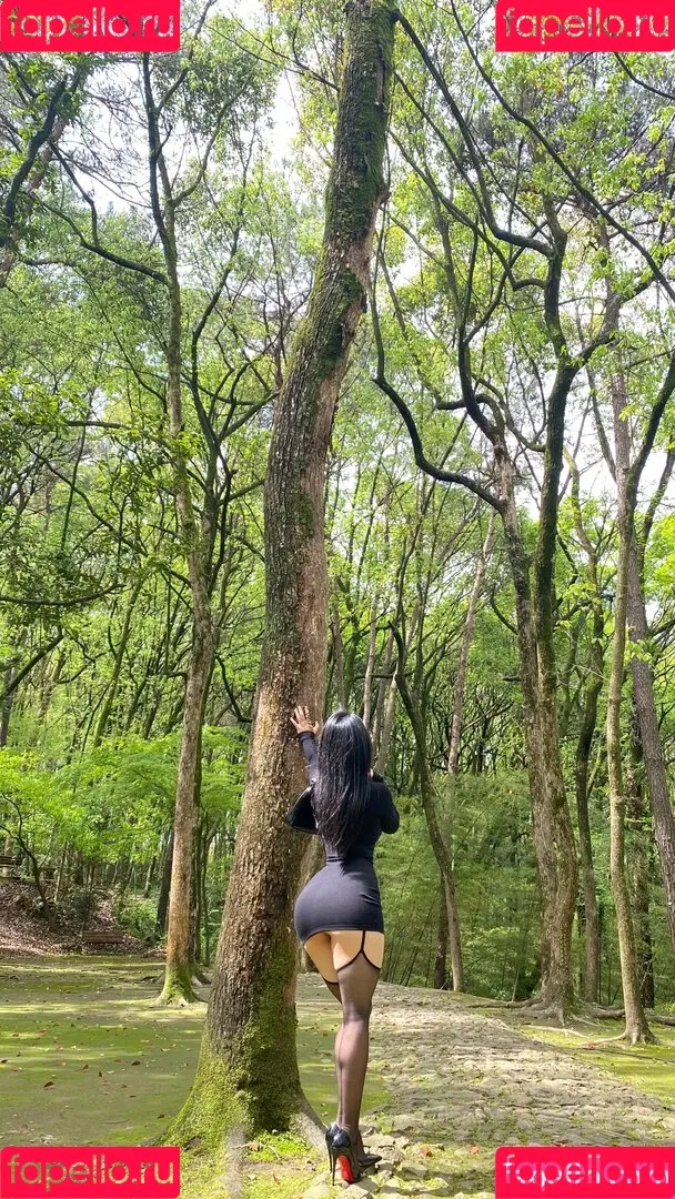 QiaoniuTT Onlyfans Photo Gallery 