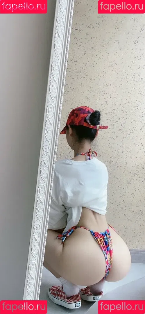 QiaoniuTT Onlyfans Photo Gallery 