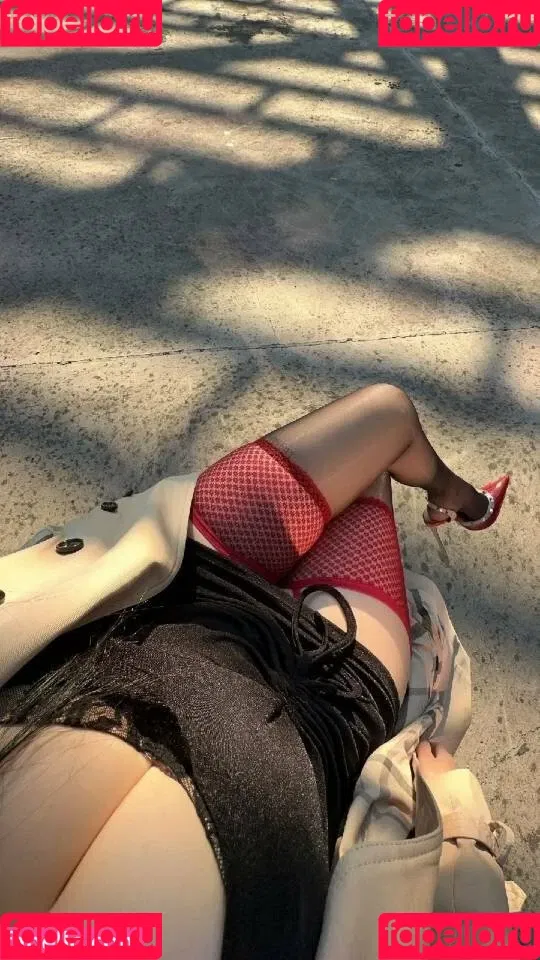 QiaoniuTT Onlyfans Photo Gallery 
