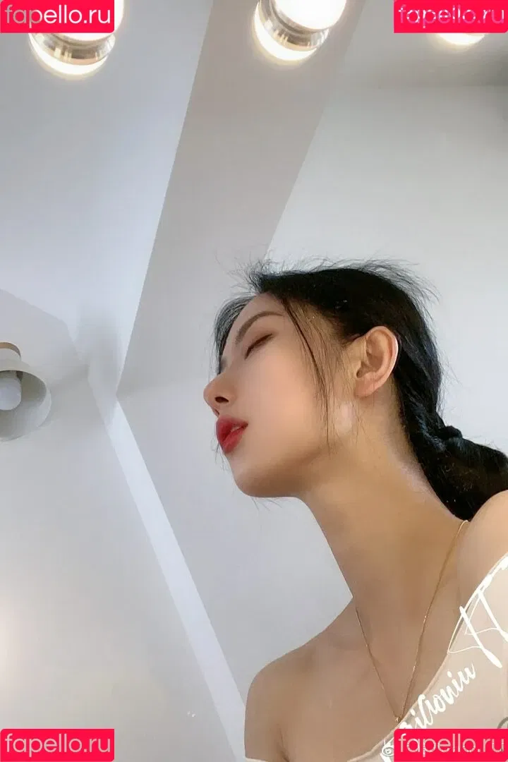 QiaoniuTT Onlyfans Photo Gallery 
