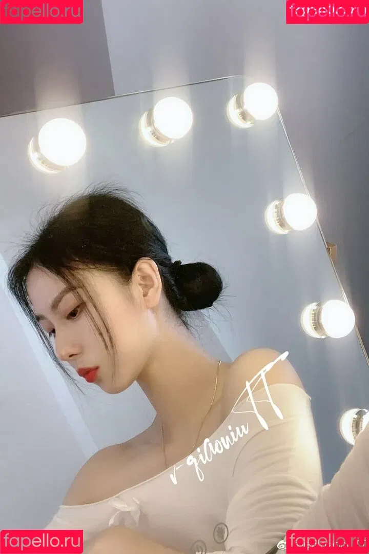 QiaoniuTT Onlyfans Photo Gallery 