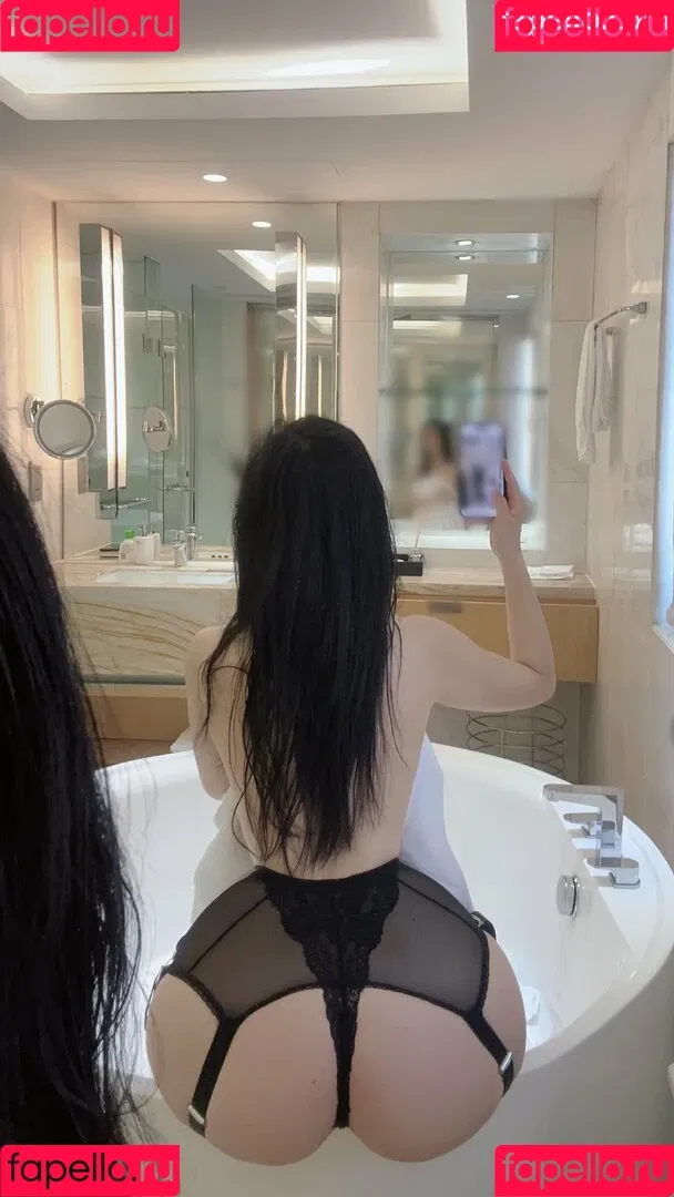 QiaoniuTT Onlyfans Photo Gallery 