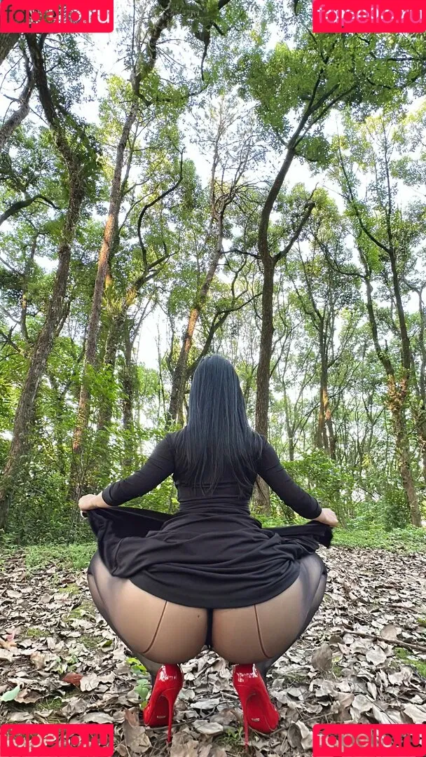 QiaoniuTT Onlyfans Photo Gallery 