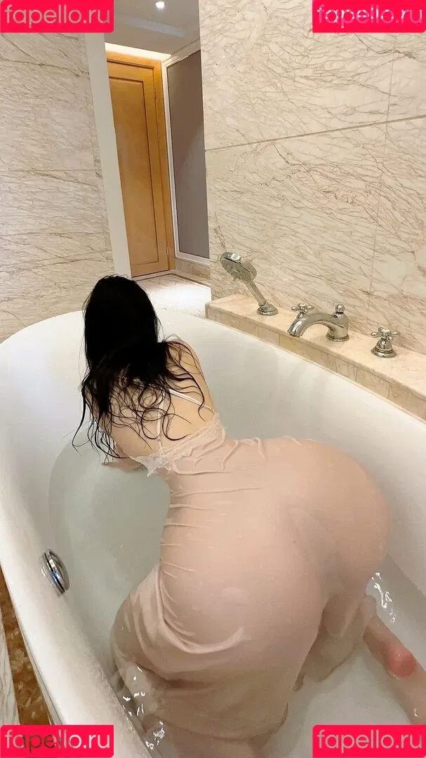 QiaoniuTT Onlyfans Photo Gallery 