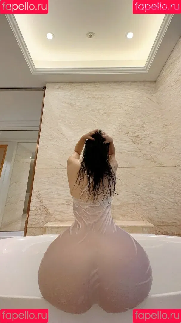 QiaoniuTT Onlyfans Photo Gallery 