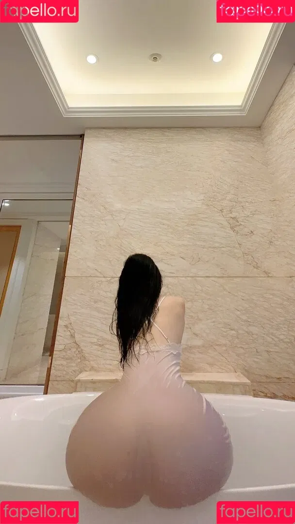 QiaoniuTT Onlyfans Photo Gallery 
