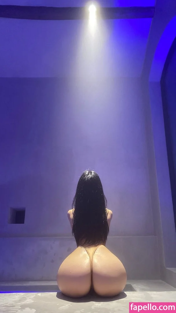 QiaoniuTT Onlyfans Photo Gallery 