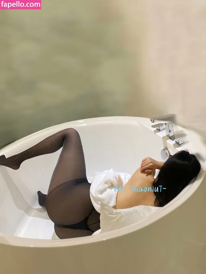 QiaoniuTT Onlyfans Photo Gallery 