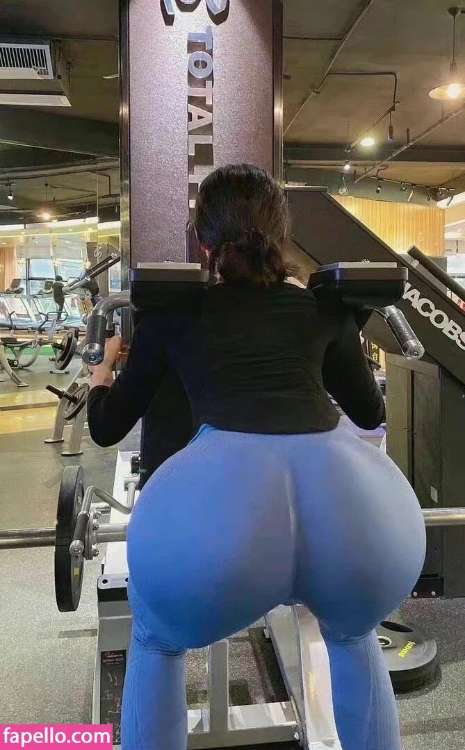 QiaoniuTT Onlyfans Photo Gallery 